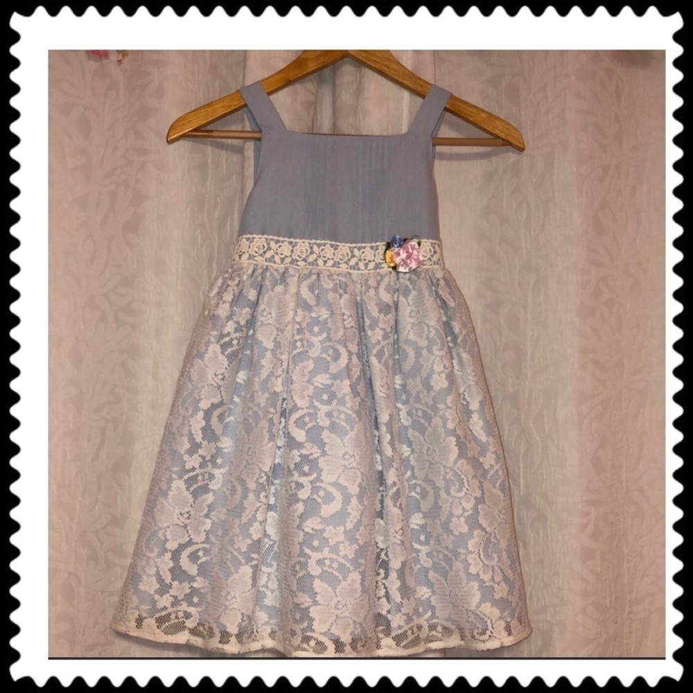 Laura Ashley London6 Nwot Beautiful Flower Dress Laura Ashley London6 Nwot Beautiful Flower Dress